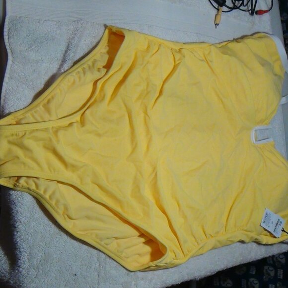 Shade & Shore Women's U-Wire Plunge High Leg One Piece Swimsuit Yellow 16 - 24 - Picture 4 of 13